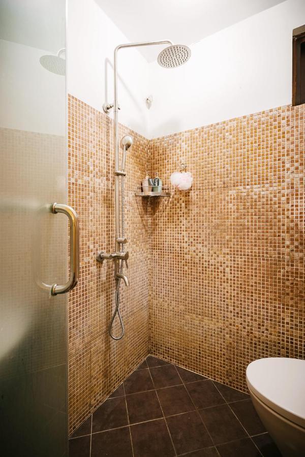Entire French House With 4 Bedrooms In Hanoi Downtown Esterno foto